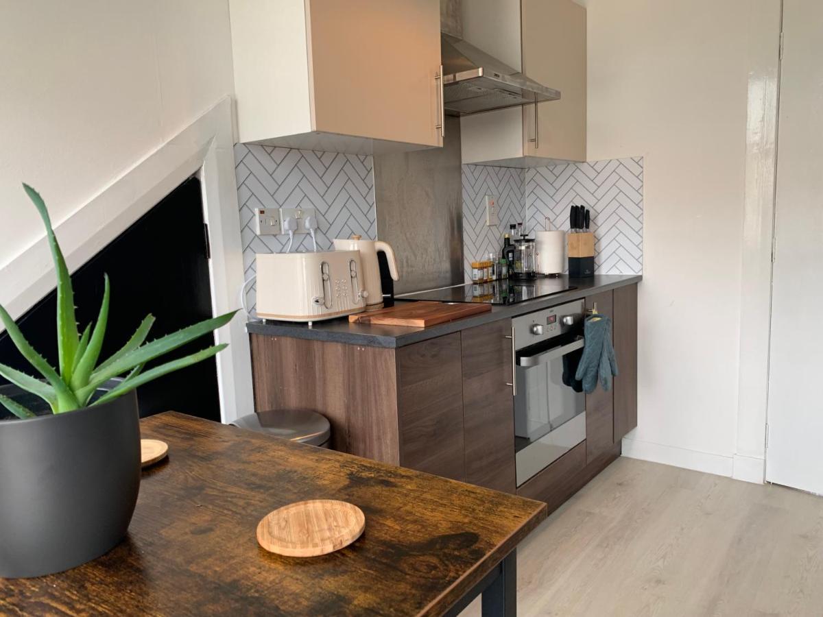 Lovely 2 Bedroom Apartment In Central Location Greenock Luaran gambar