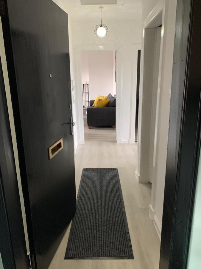 Lovely 2 Bedroom Apartment In Central Location Greenock Luaran gambar
