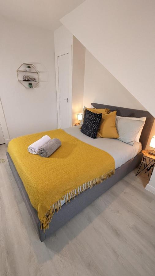 Lovely 2 Bedroom Apartment In Central Location Greenock Luaran gambar