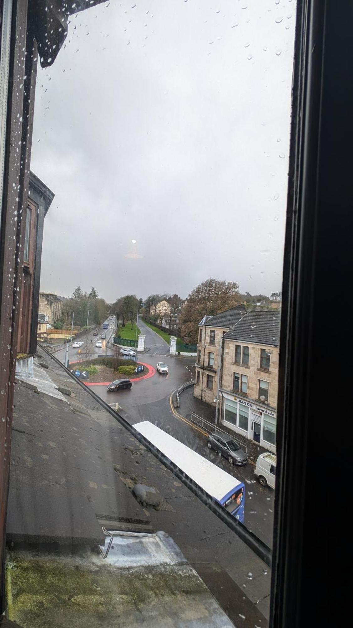 Lovely 2 Bedroom Apartment In Central Location Greenock Luaran gambar