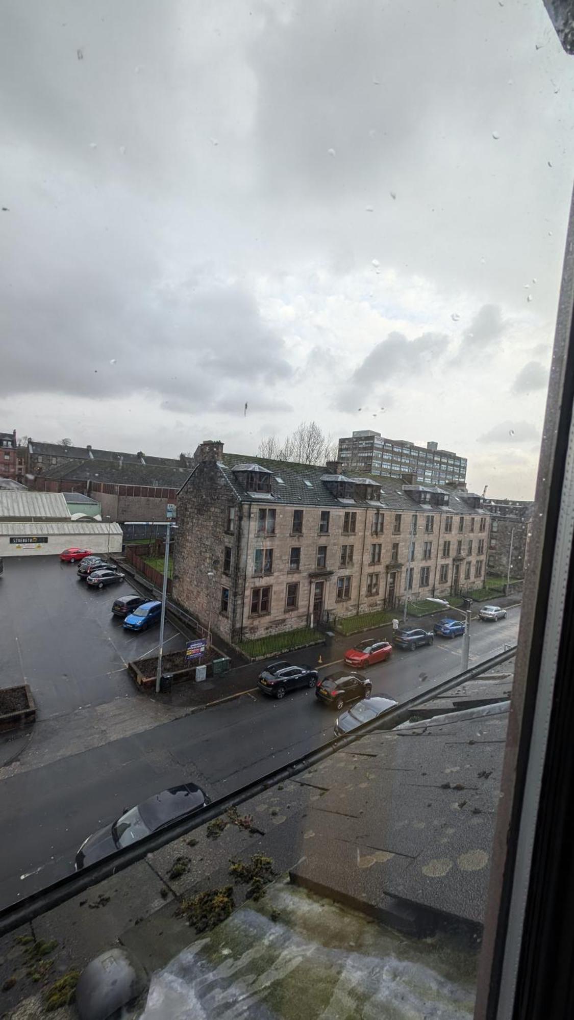 Lovely 2 Bedroom Apartment In Central Location Greenock Luaran gambar